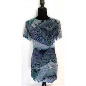 Light Weight Chiffon Snake Print Shirt Dress